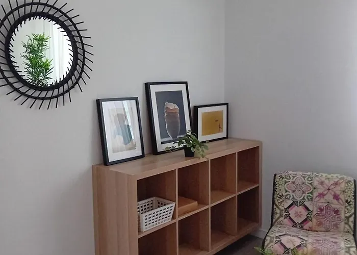 A Estrenar En Churruca * Βίγκο